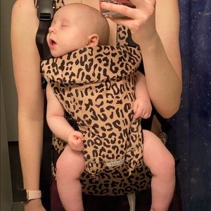 Colugo Baby Carrier Wild Child Cheetah